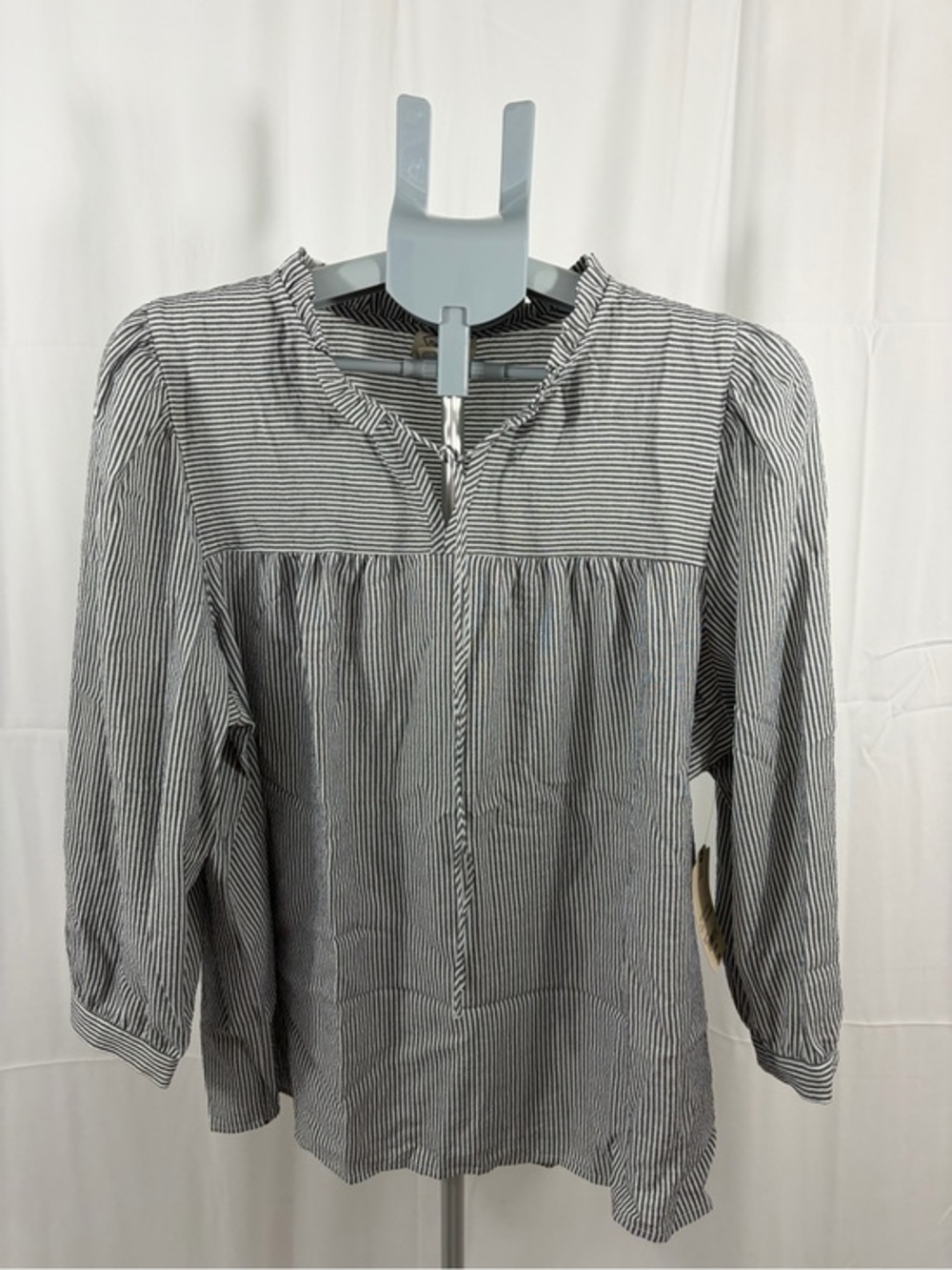 NWT St. John’s Bay Women’s Size L Navy Striped Long Sleeve Blouse